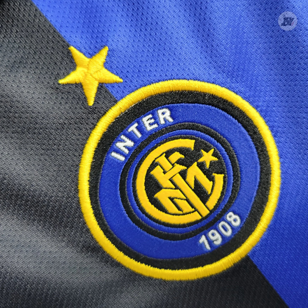 Inter Milan Local 01-02 - Versión Retro