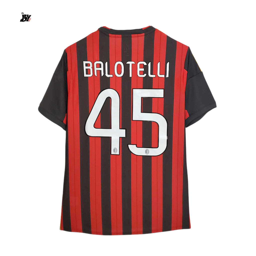 Ac Milan Local 2013/14 - Versión Retro