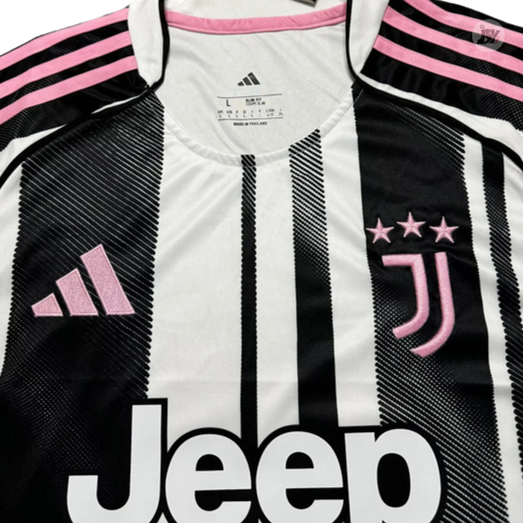 Juventus Local 25-26 - Versión Fan