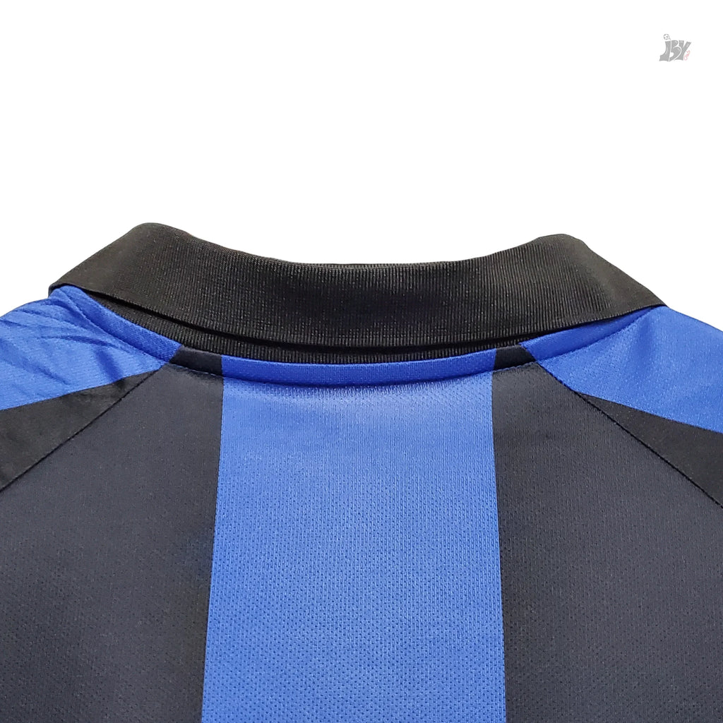Inter Milan Local 01-02 - Versión Retro