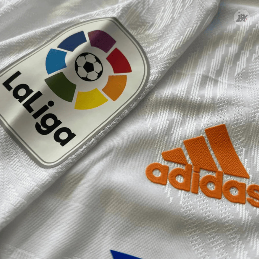 Real Madrid Local 21-22 - Versión Jugador