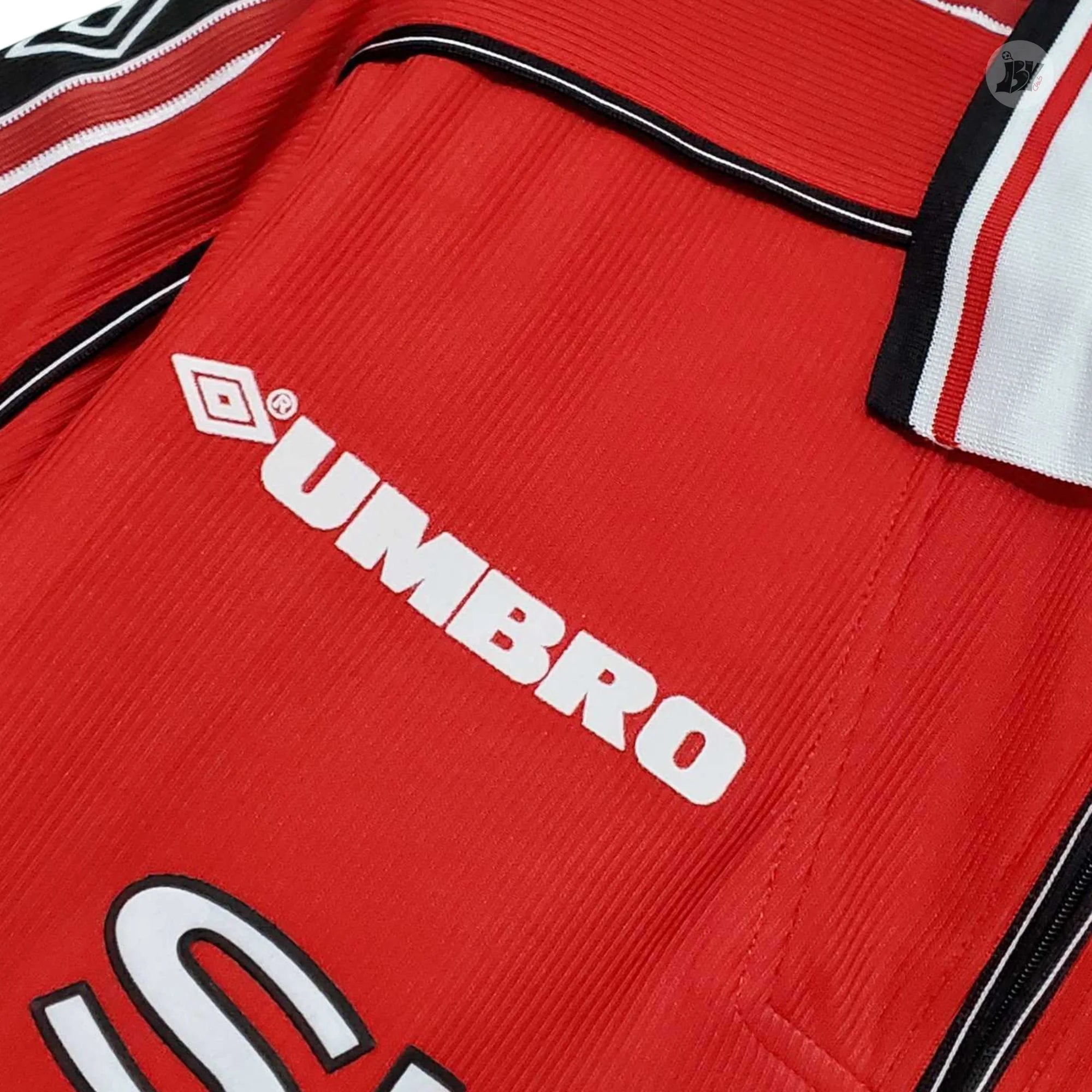 Manchester United Local 98-99 - Versión Retro
